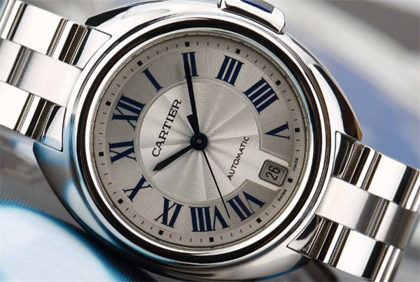 揭秘腕表变色的幕后黑手:卡地亚腕表脏了,如何应对?(图) 揭秘腕表变色的幕后黑手:卡地亚腕表脏了,如何应对?(图)